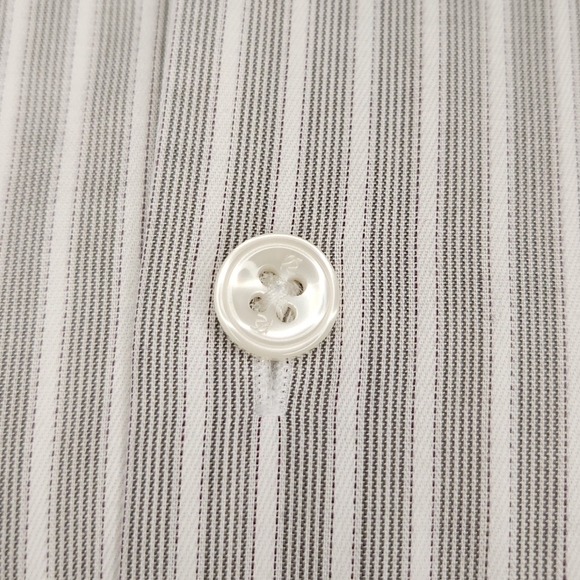 Perry Ellis Men's pinstripe dress shirt - Picture 9 of 10